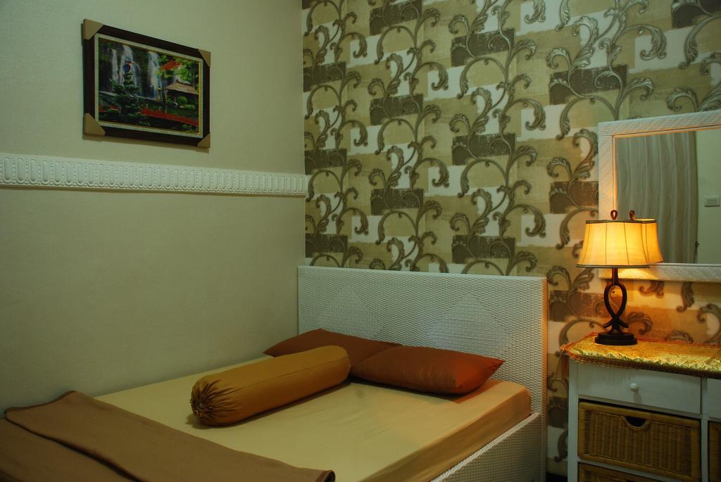 Griya Nelwan Guest House Маланг Номер фото